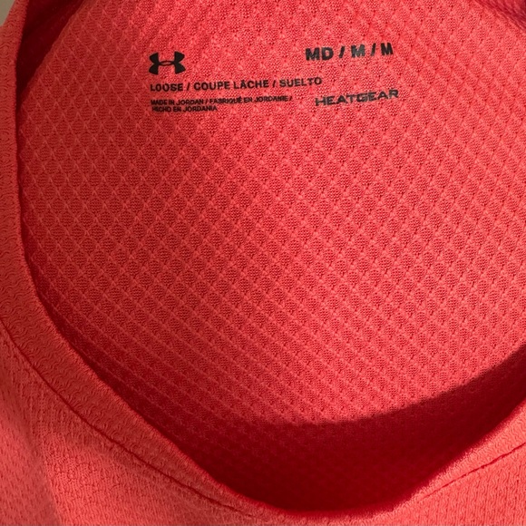 Under Armor Short Sleeve Active Top Size M - Picture 3 of 3